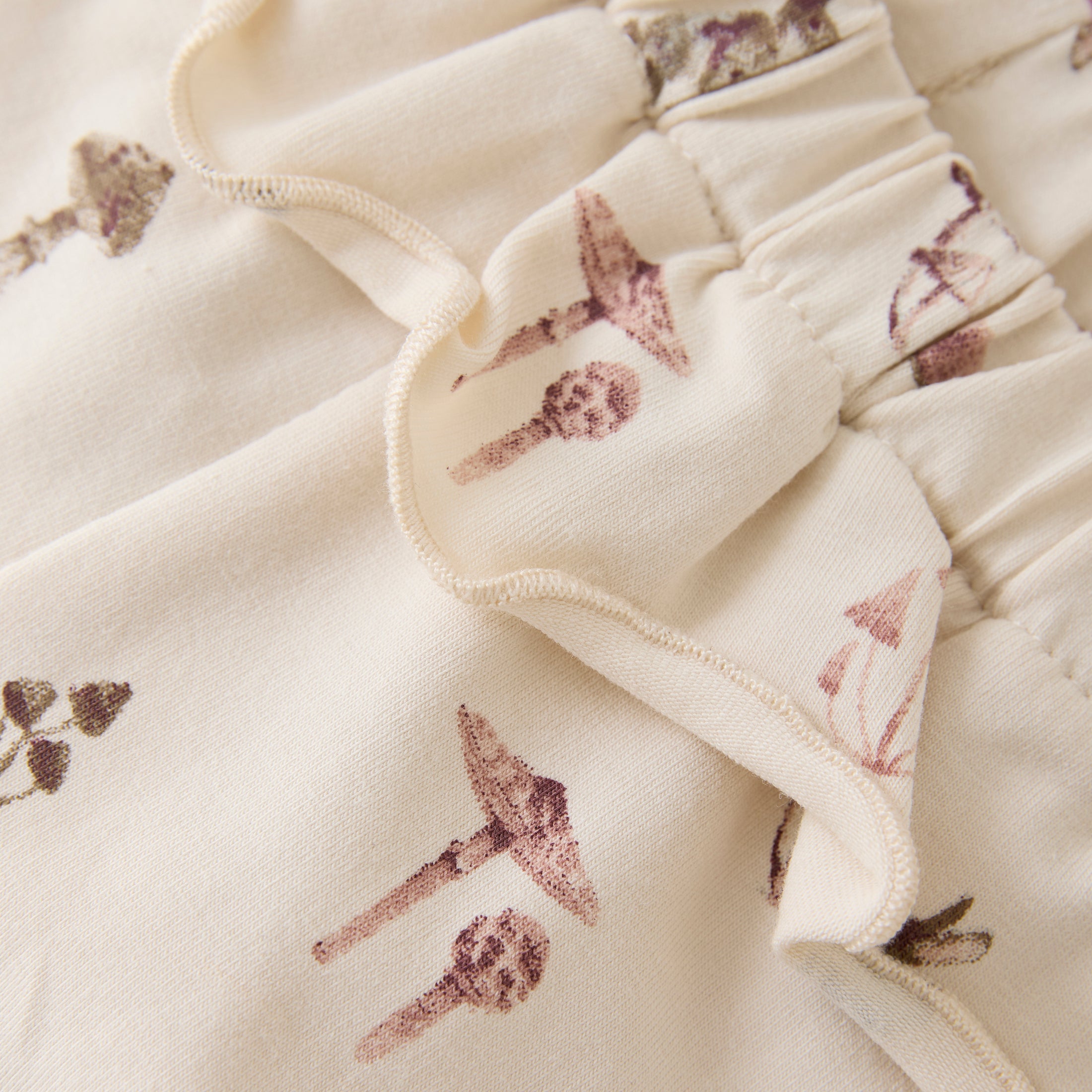 Buxur m/frillum - Sandshell