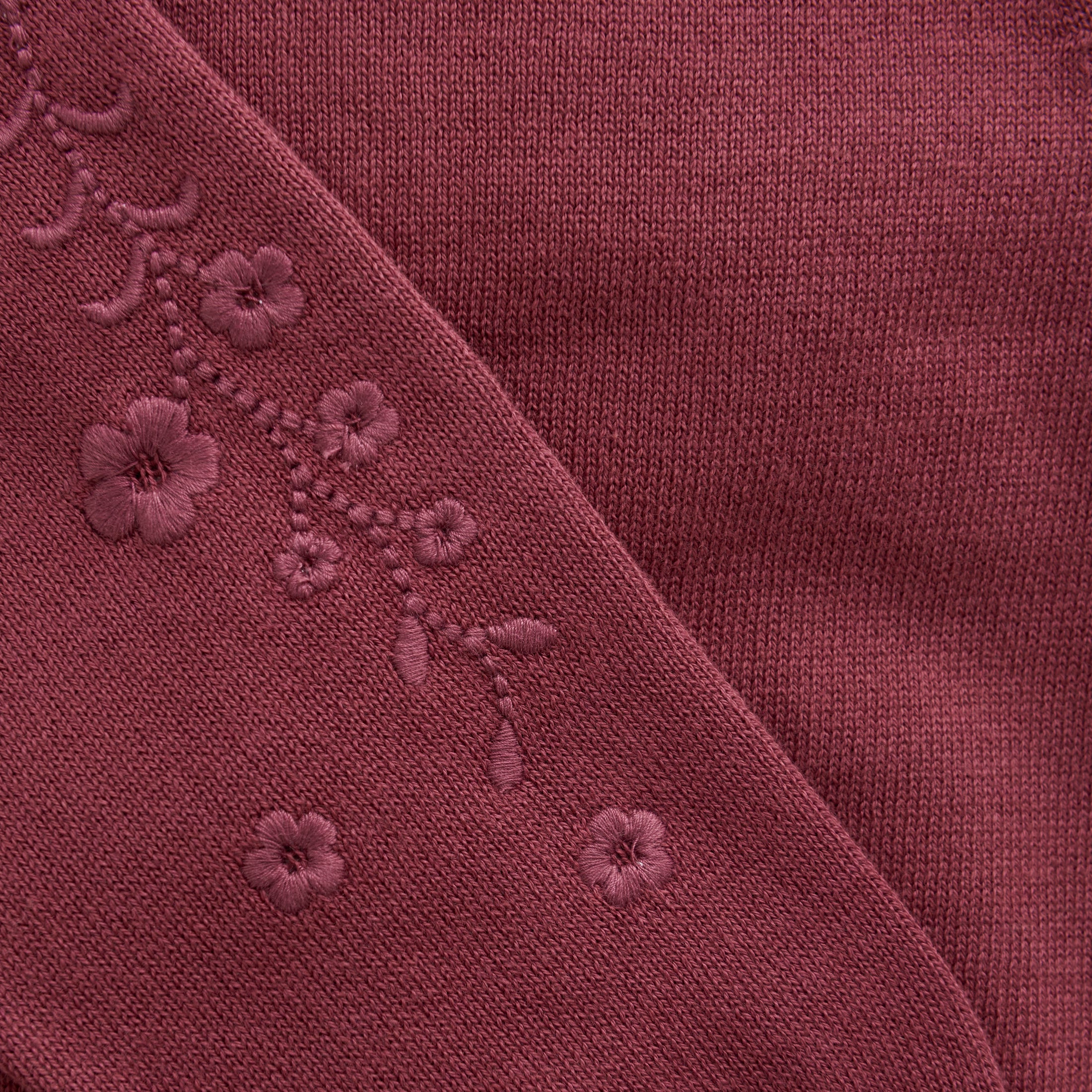 Hneppt peysa - Roan Rouge