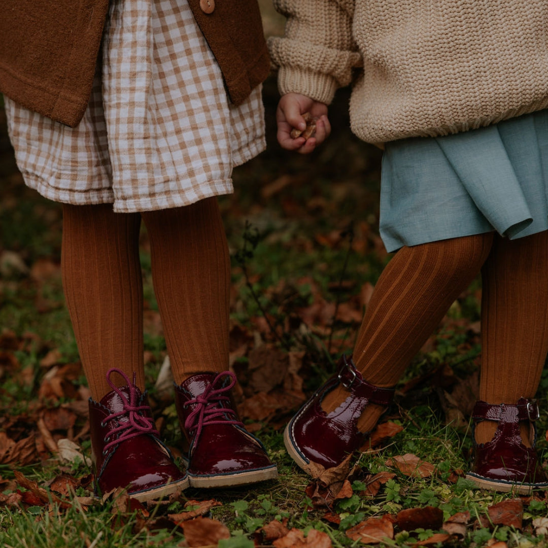 Skór, T-Bar Scallop - Burgundy Patent