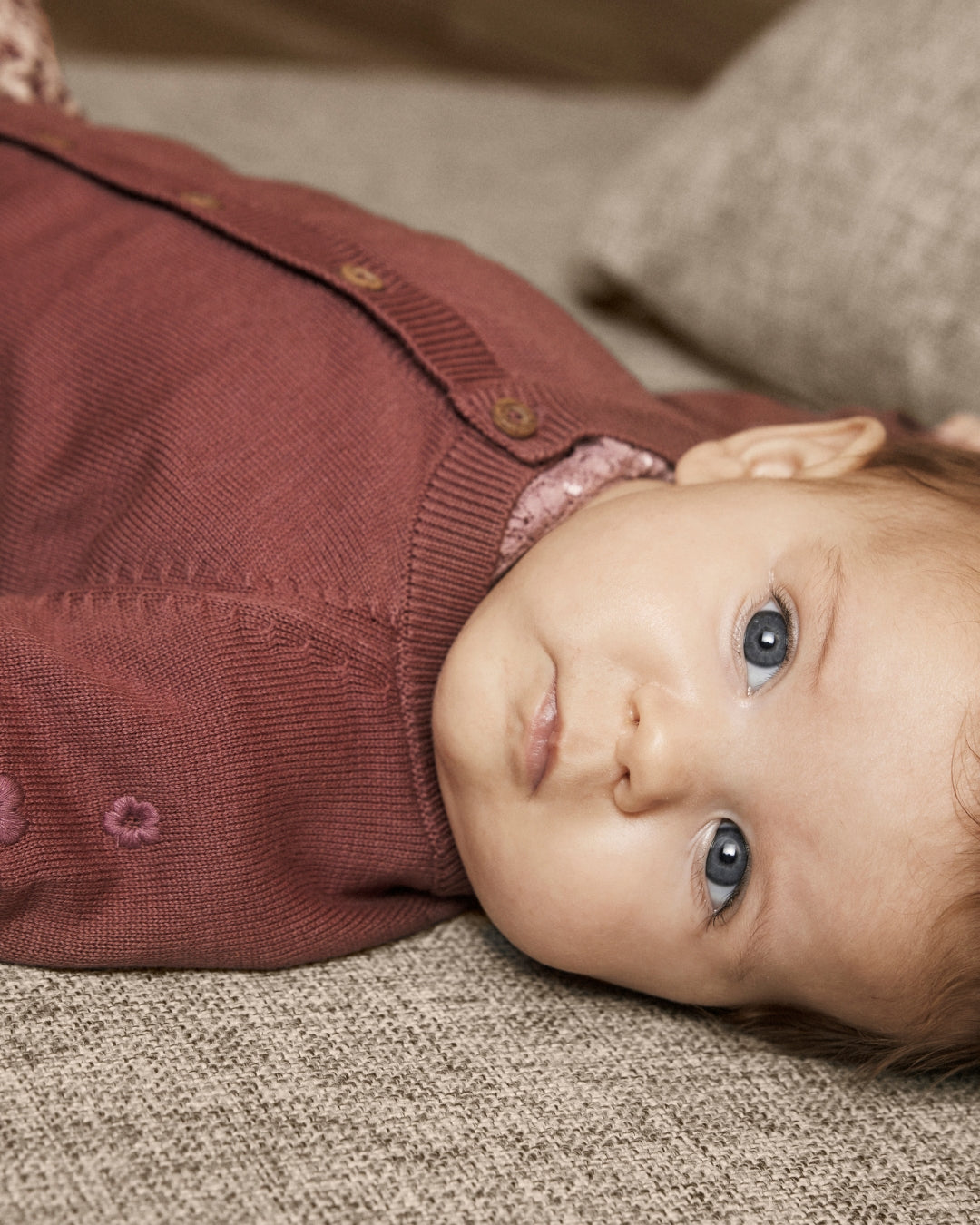 Hneppt peysa - Roan Rouge