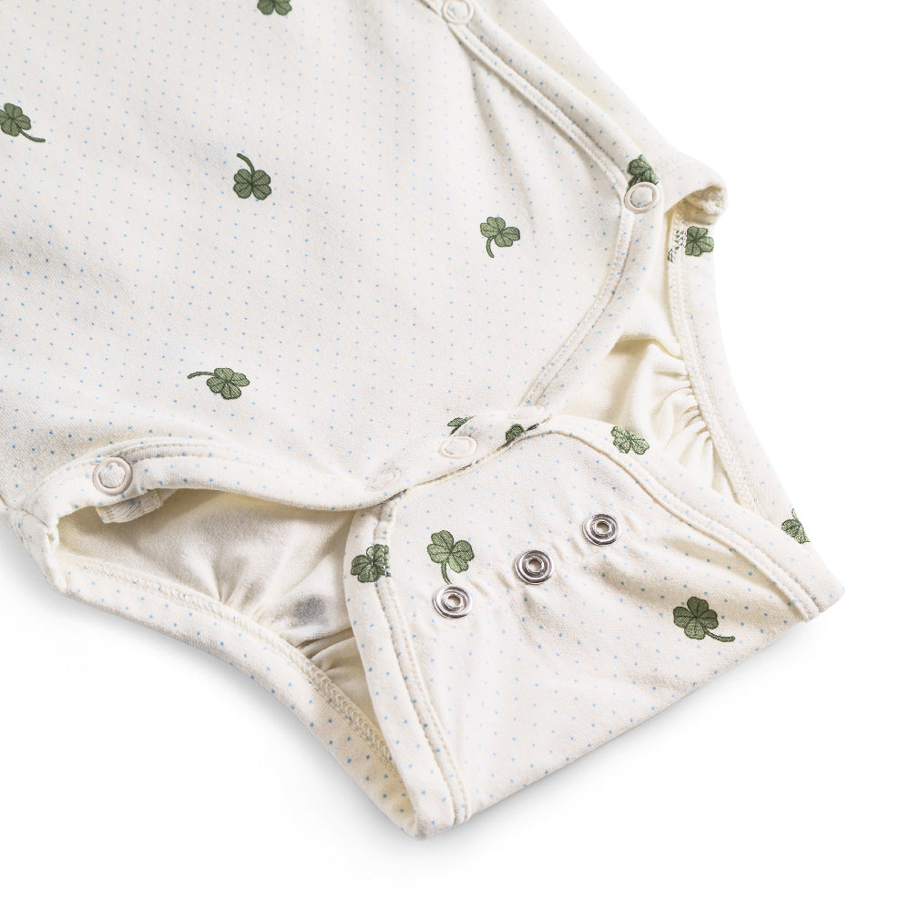 Samfella - Specks of luck