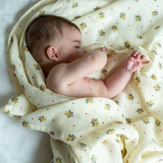 Stór taubleyja (swaddle) - Sweetheart Petals