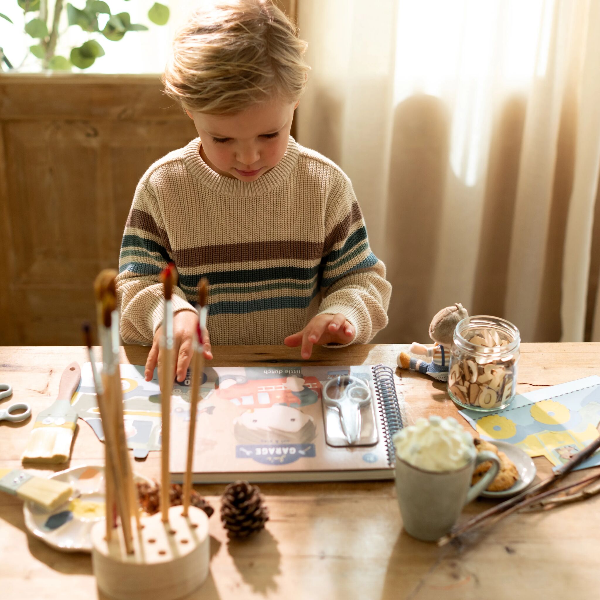 Föndurbók m/skærum - Jim