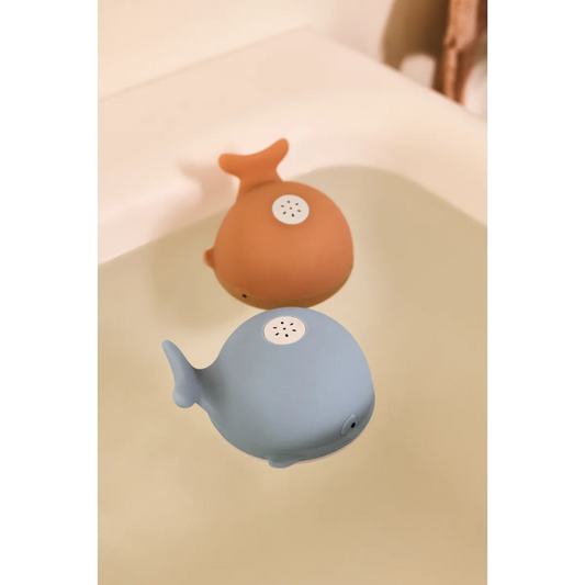 Baðdót, Sprinkler Whale - Pale Tuscany
