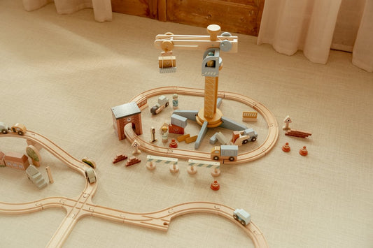 Viðarkrani og lestarstöð