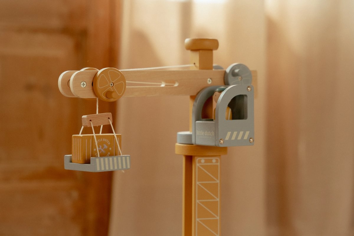 Viðarkrani og lestarstöð