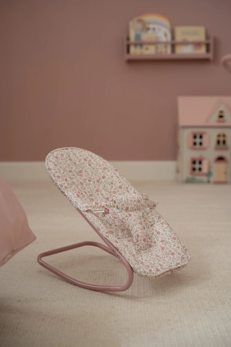 Ömmustóll fyrir dúkkur