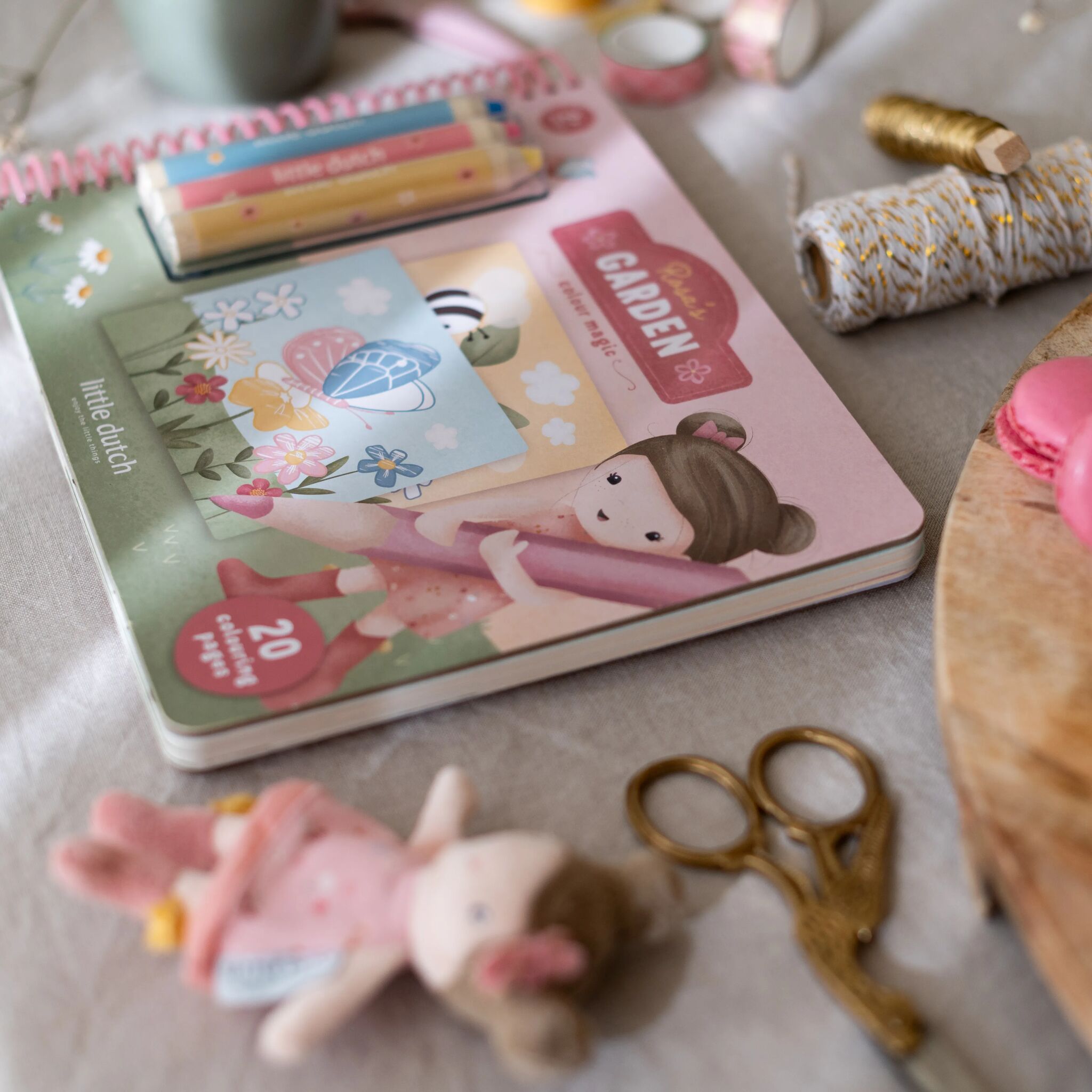 Töfrandi litabók - Rosa