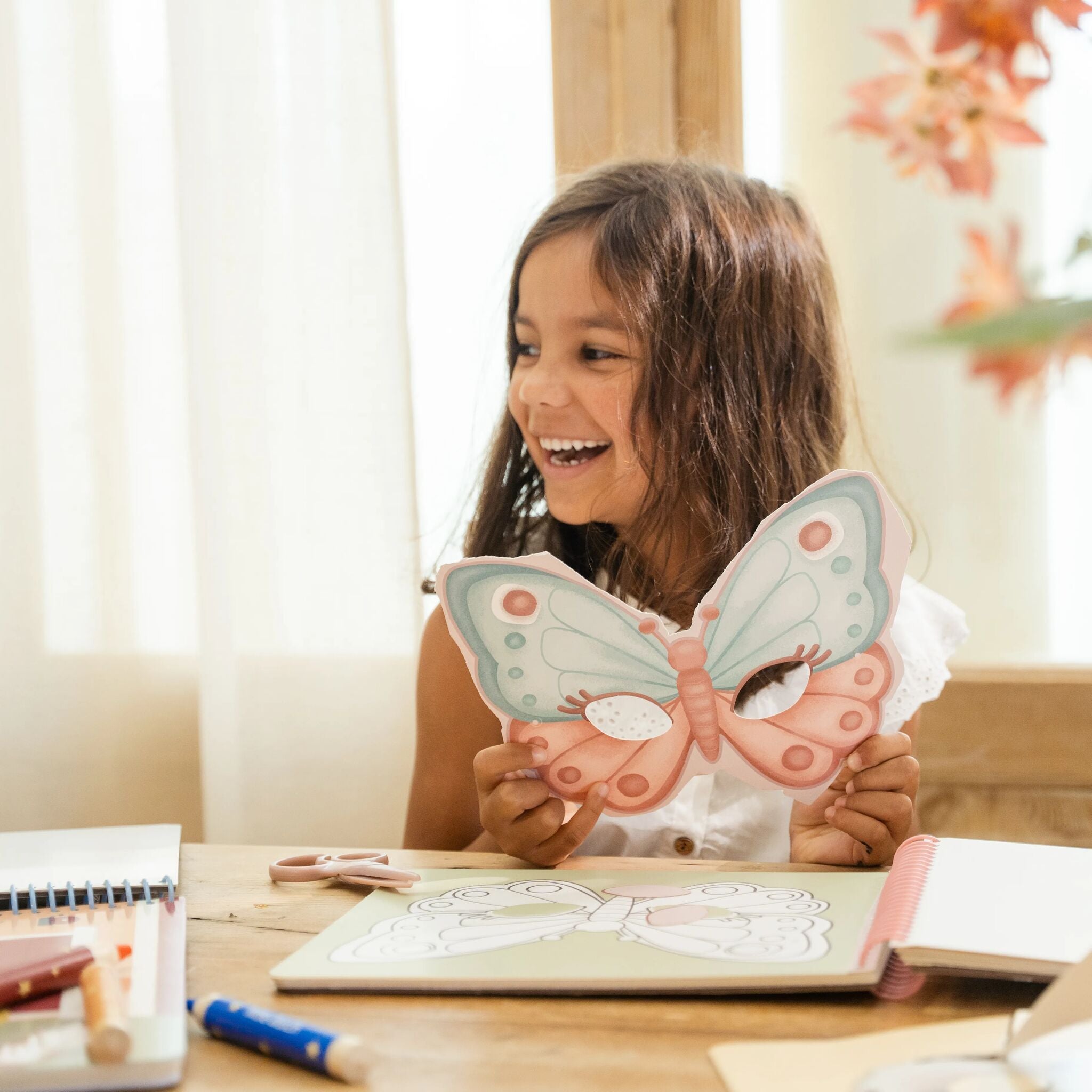 Föndurbók m/skærum - Rosa