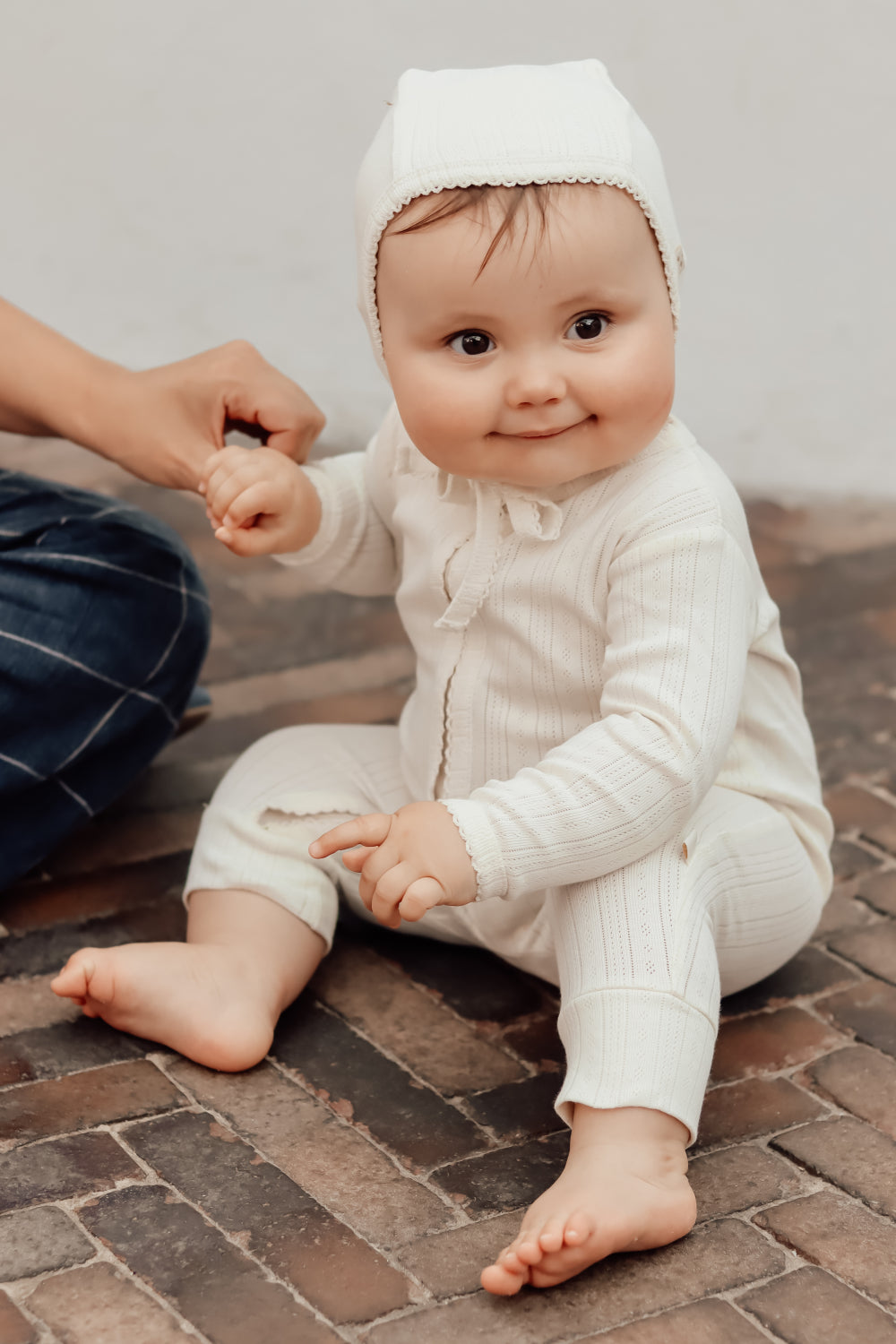 Hjálmhúfa, Anna Baby Helmet - Antique white